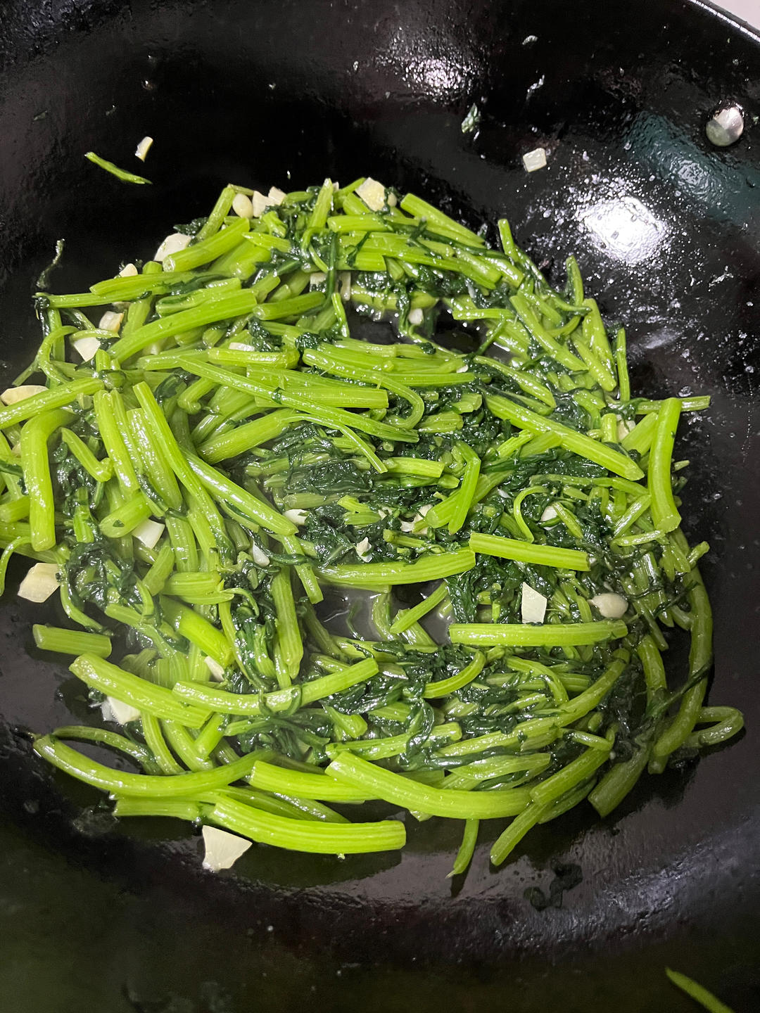 清炒蒜香茼蒿❗️❗️家常下饭菜