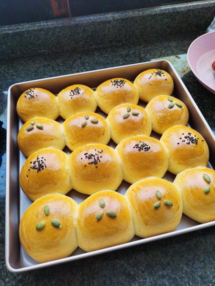 一次发酵绵柔奶油小餐包（消耗淡奶油）