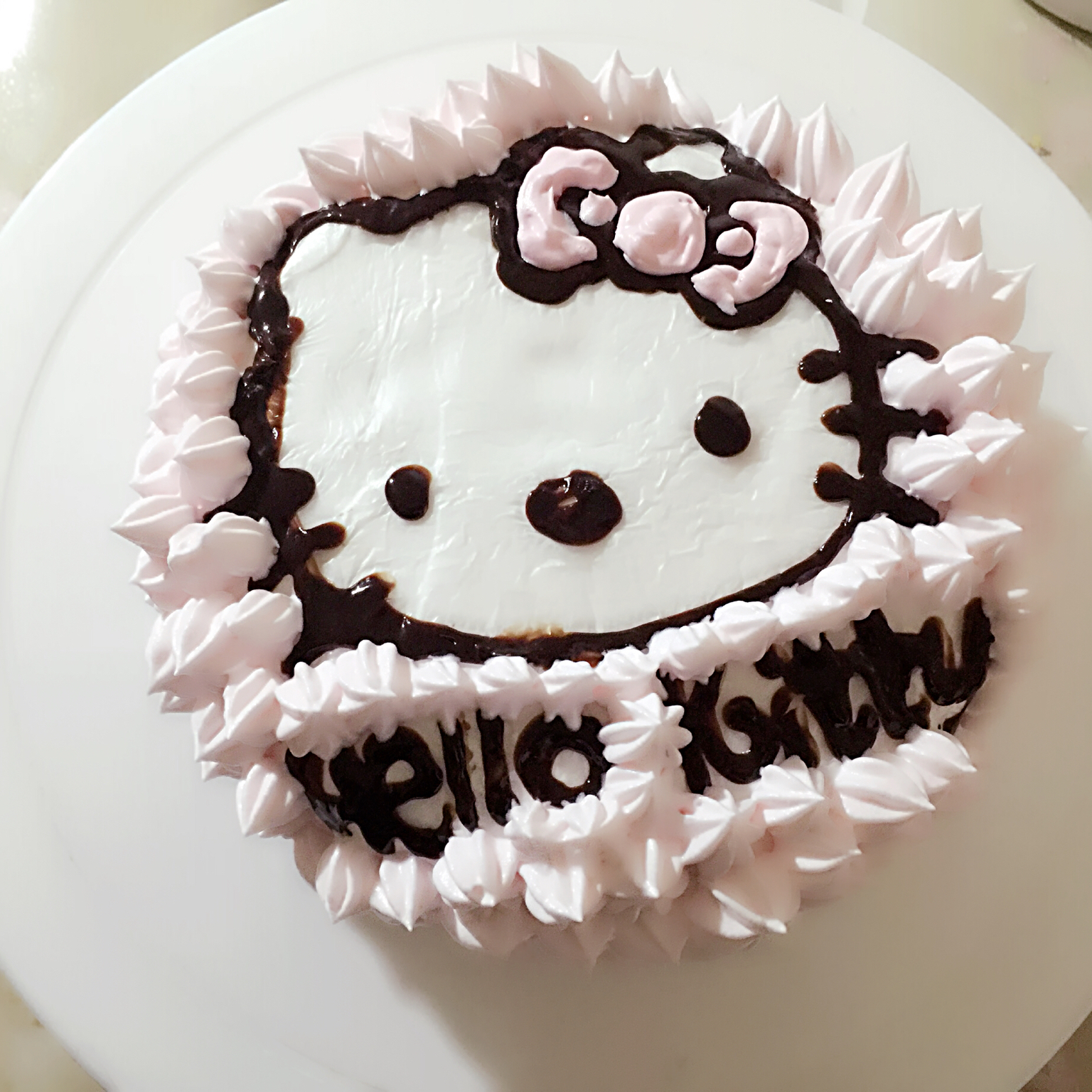 星颗做的kt猫卡通生日蛋糕