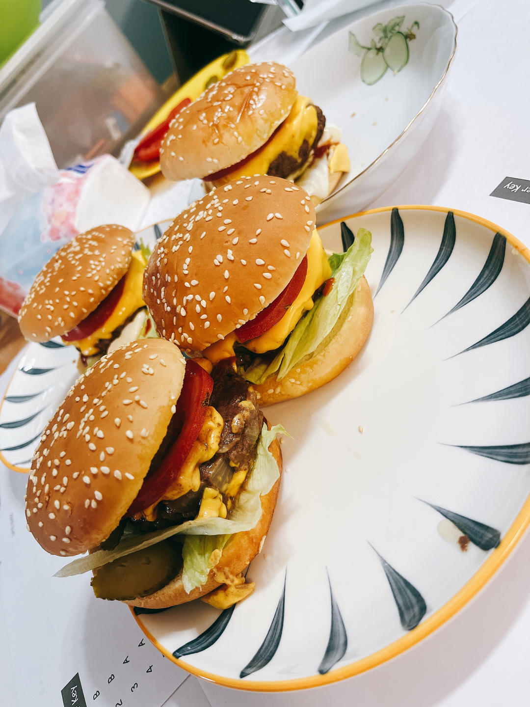 常备餐之好吃多汁的汉堡牛肉饼