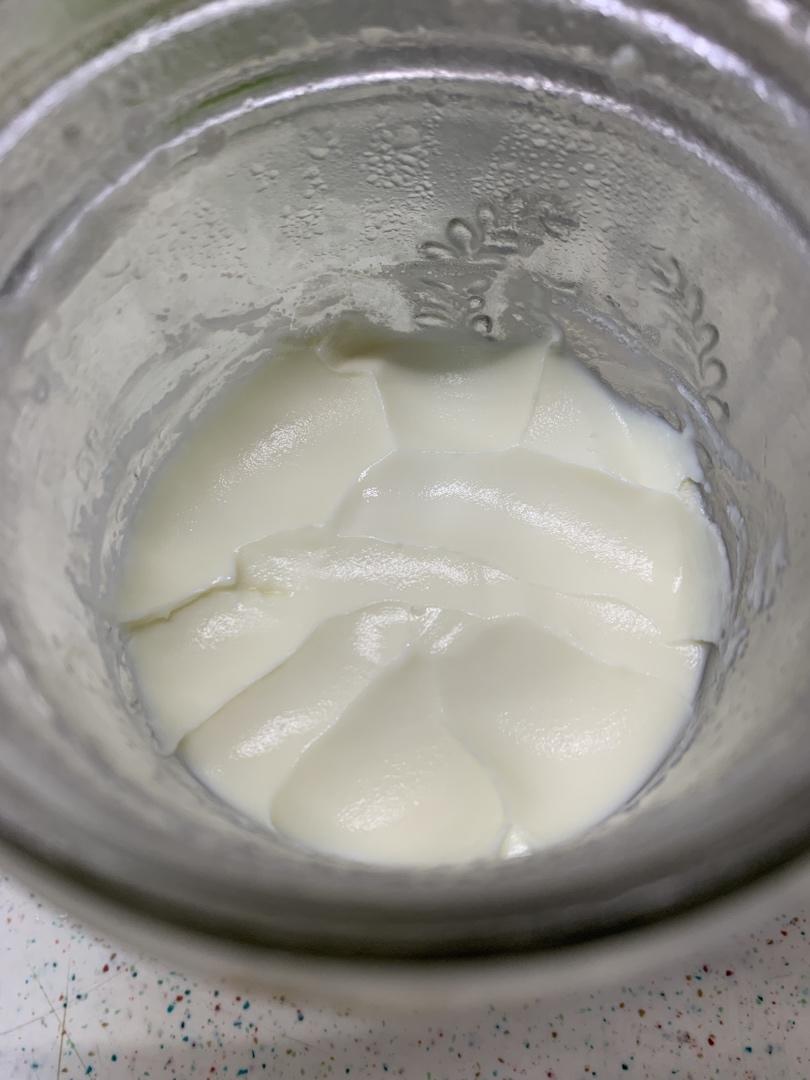 无需过滤的超厚希腊酸奶、脱脂酸奶酪（奶油奶酪的低卡替代）可抹蛋糕！