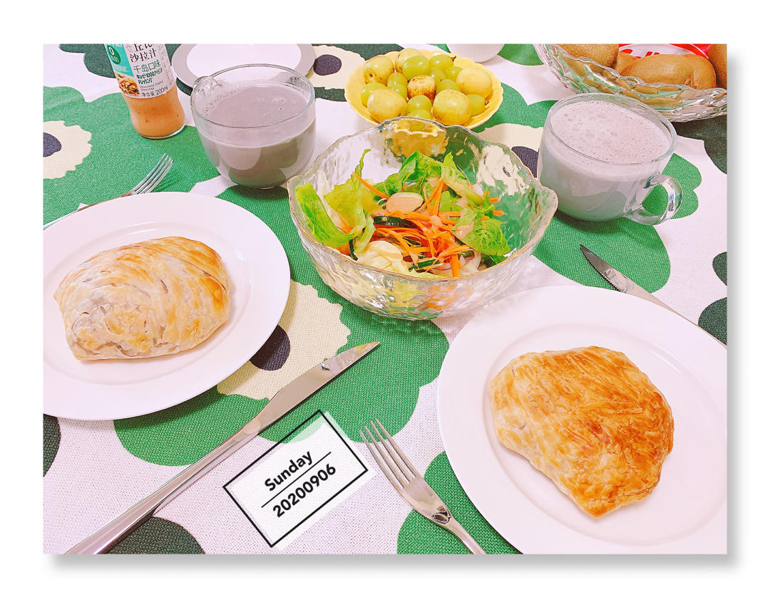 瑞利山和瑞丽安的食堂