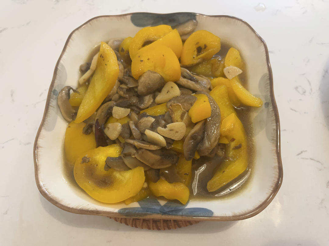 素炒鲜口蘑（白蘑菇），快手家常菜