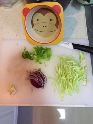 宝宝蔬菜炒面的做法 步骤1