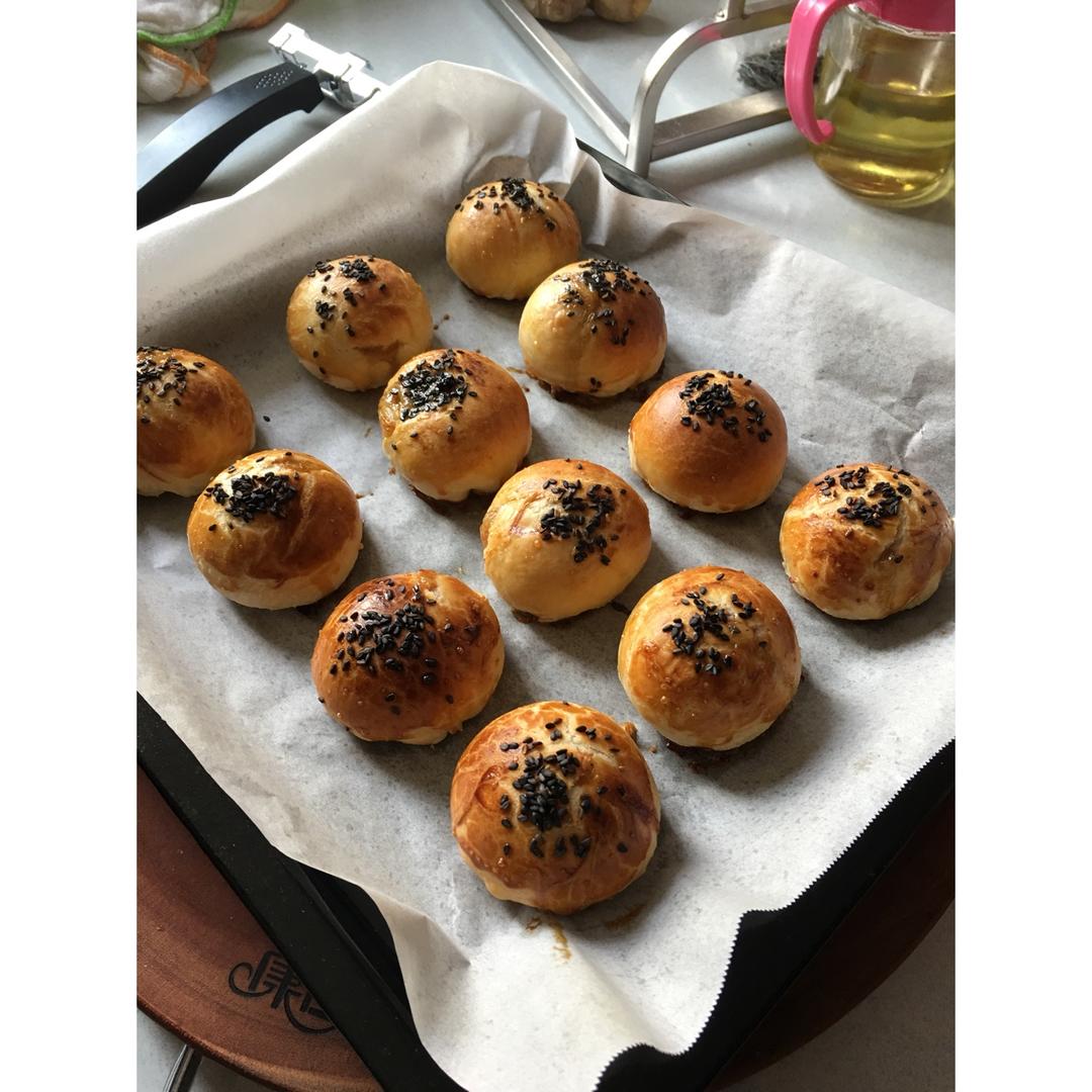泳式鲜肉榨菜月饼