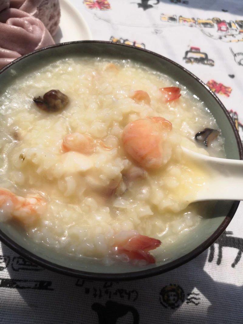 鲜虾砂锅粥