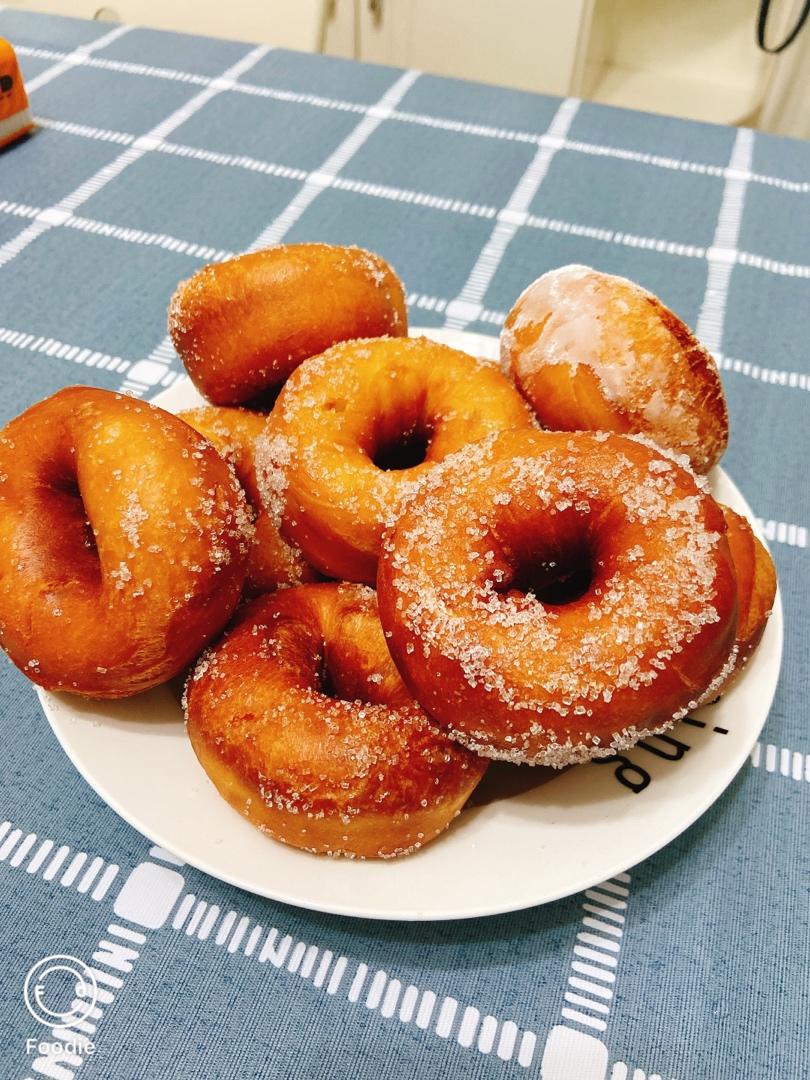 🍩超快手一小时低糖无需烤箱的甜甜圈（详细视频）