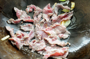 孜然牛肉炒拉条 家常面条百吃不厌的美味做法的做法 步骤10