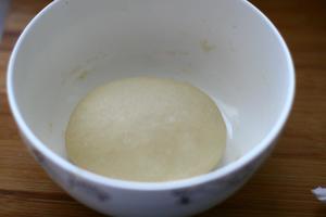 蛋奶五香发面饼的做法 步骤2