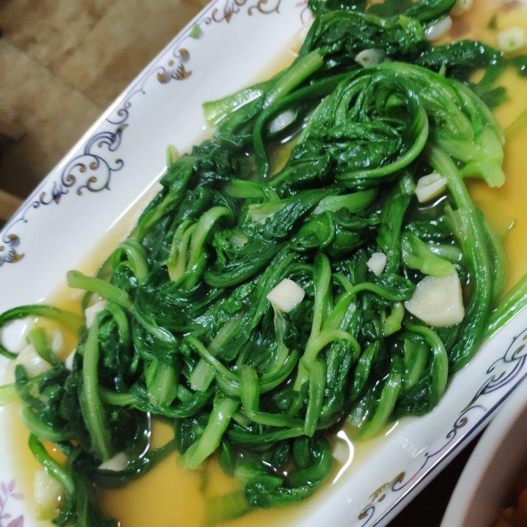 清炒茼蒿