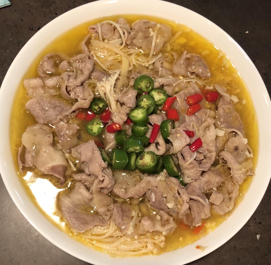 酸汤肥牛
