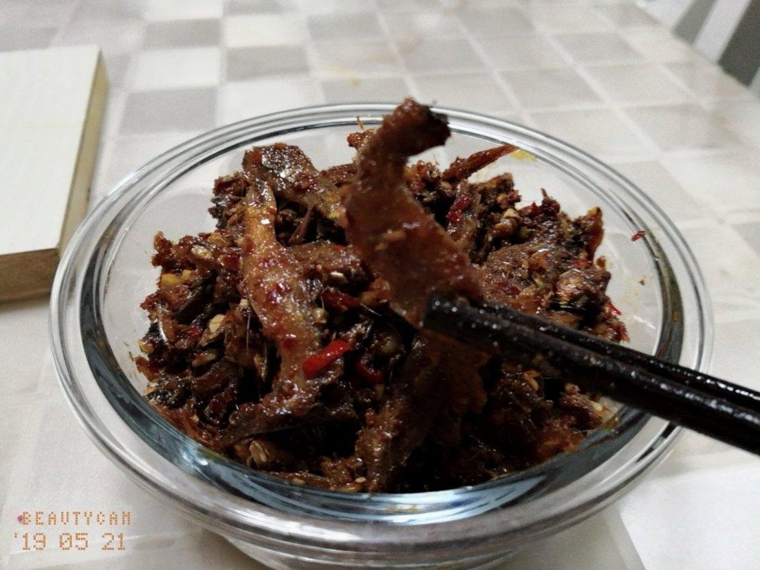 香辣小鱼干