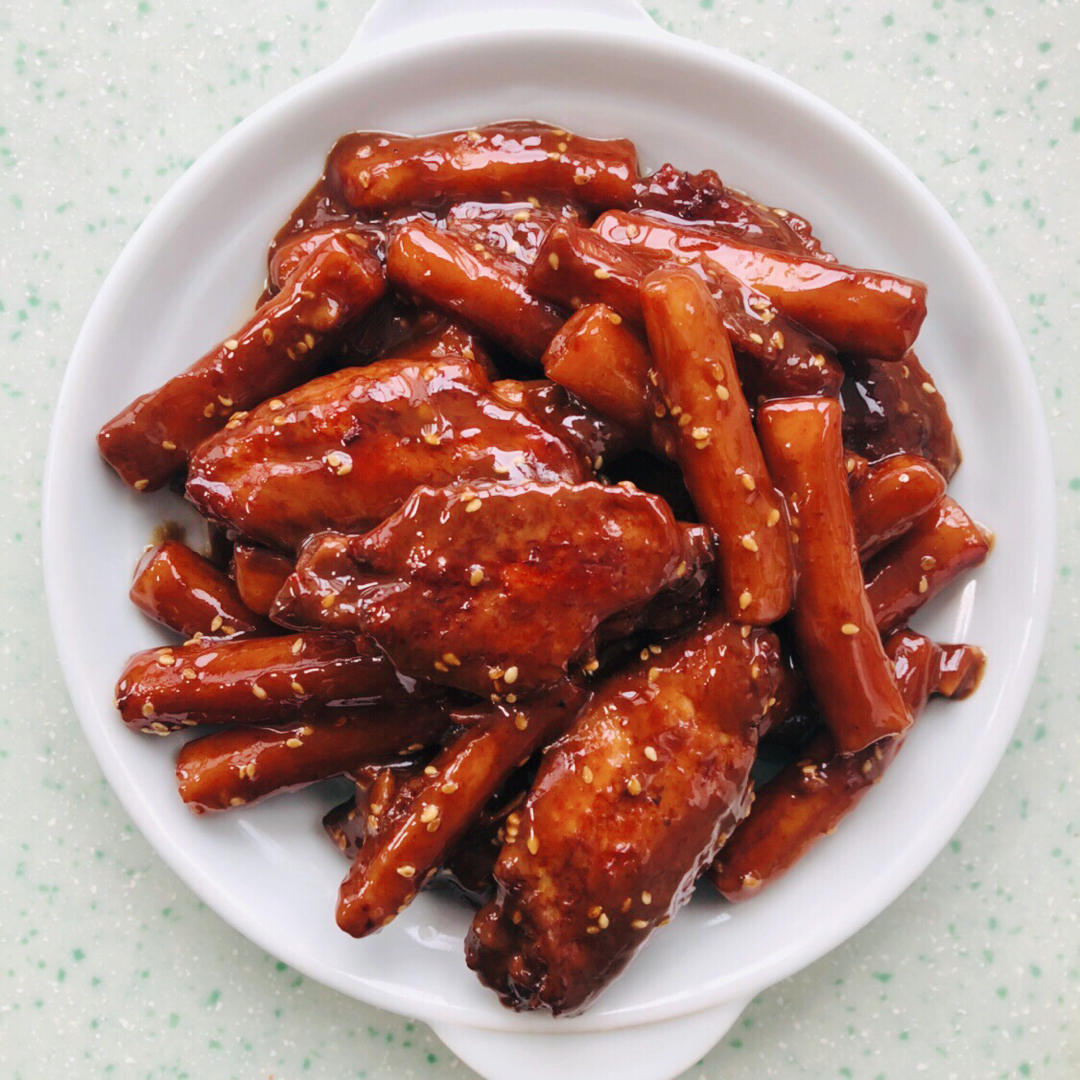 可乐鸡翅年糕❗好吃到爆❗一分钟就能学会