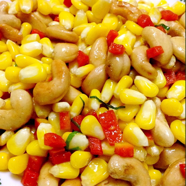 没厨艺de吃货做的腰果玉米