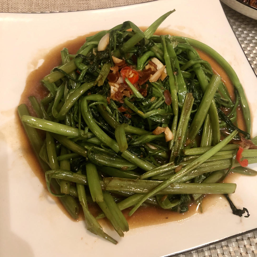 泰式惹味炒通菜