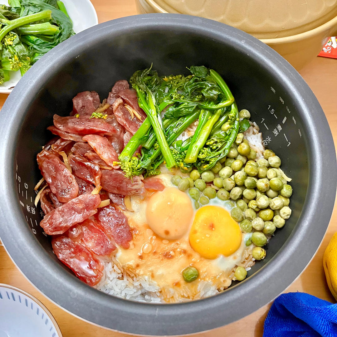 香肠煲仔饭