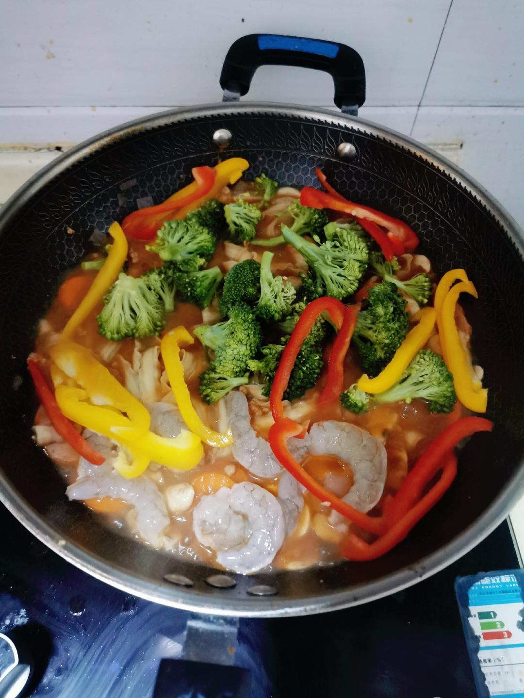 浓香肉沫茄汁焖面，消灭多余食材，营养与美味共存～的做法 步骤4