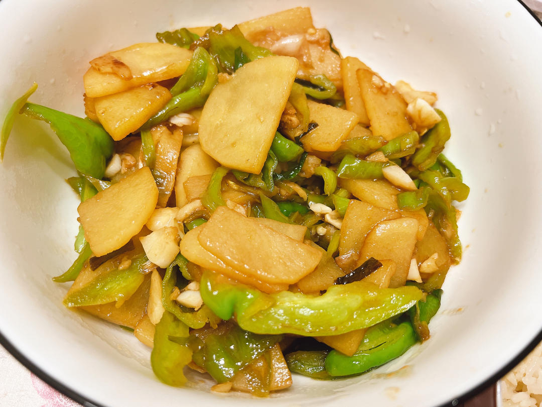 比肉都好吃的青椒炒土豆片😋简单又美味❗️
