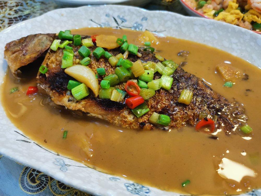 年夜饭系列菜：红烧鲫鱼（三）