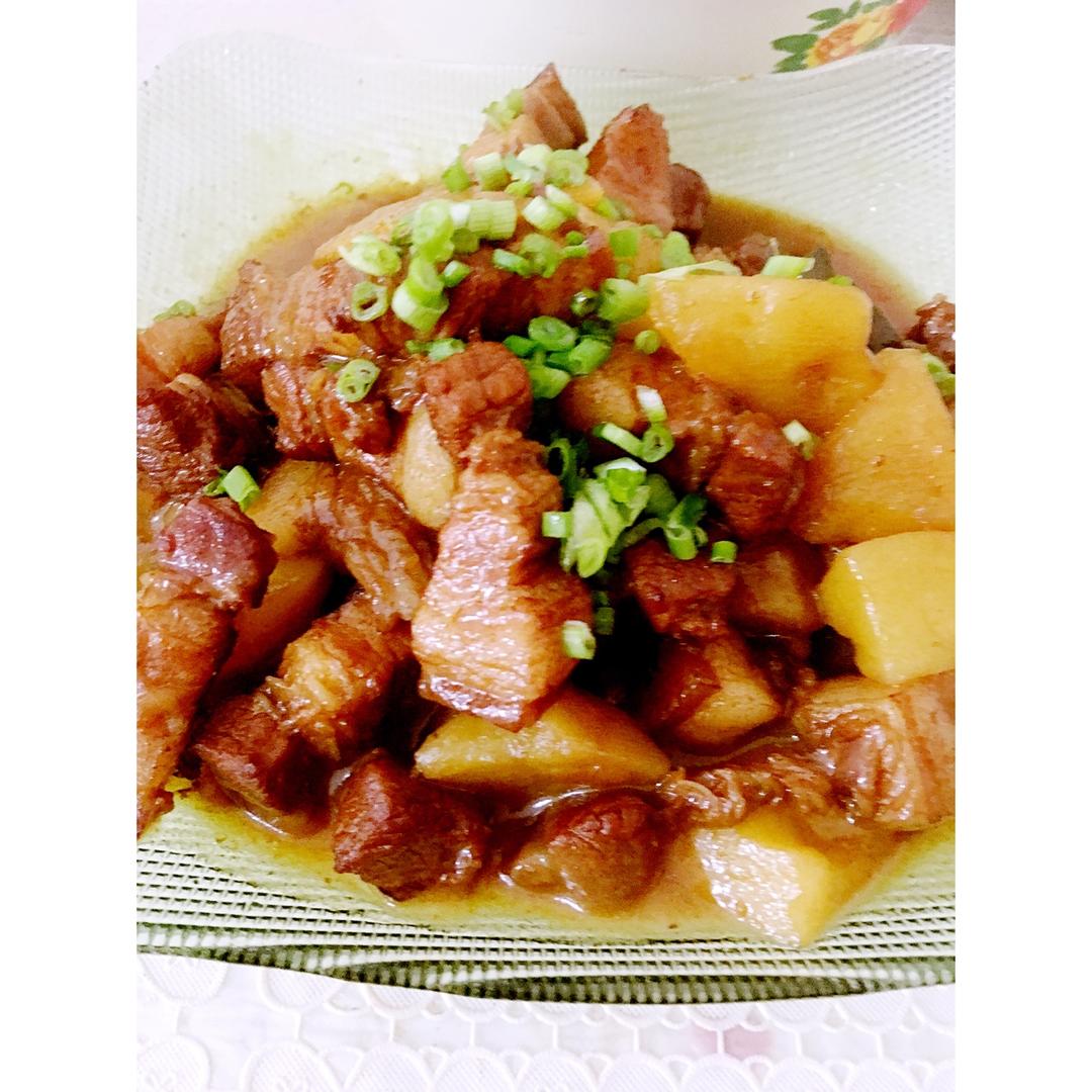 土豆红烧肉