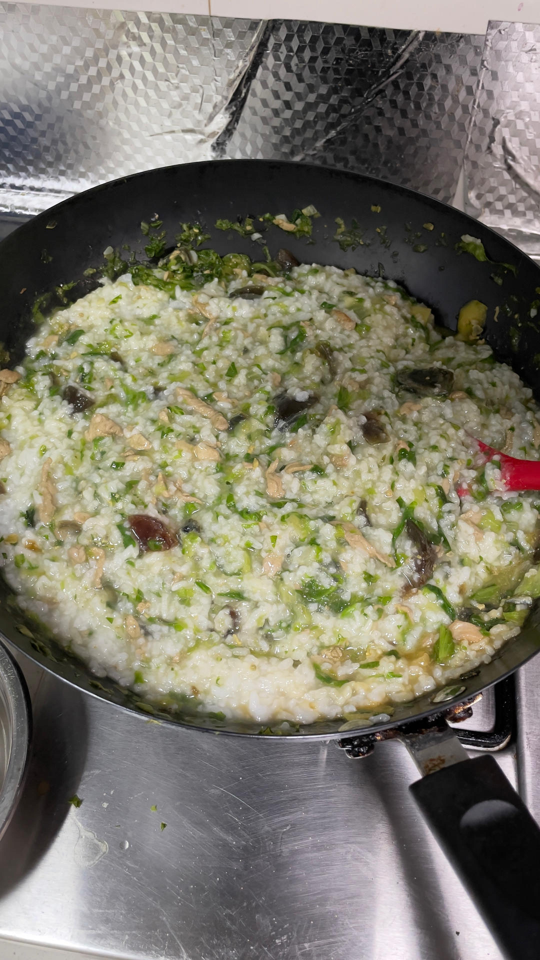 妈妈👩教我做的皮蛋瘦肉粥🥣简单快捷美味😋