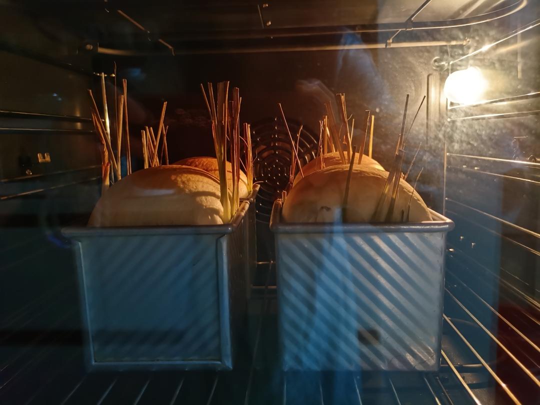 别催了，香茅吐司来了！100%液体含量，口感糯叽叽！