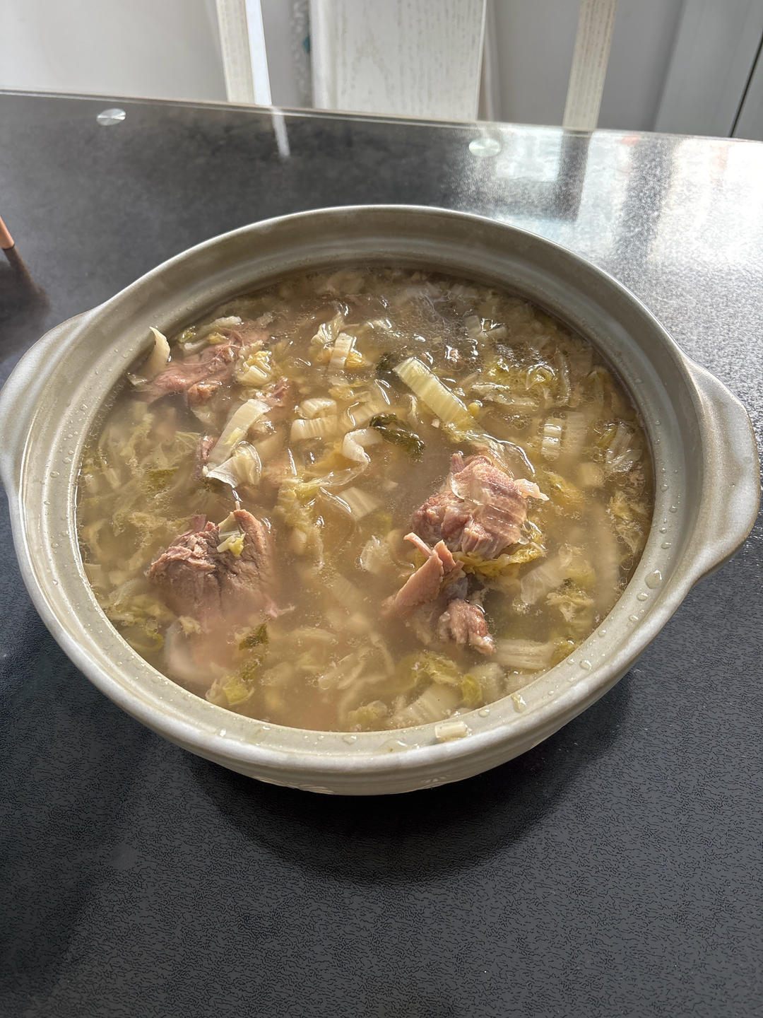 大骨棒炖酸菜
