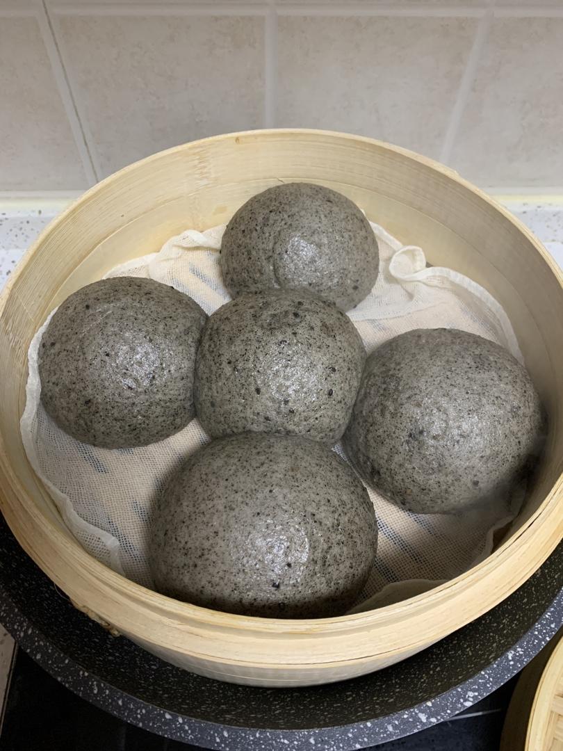 黑芝麻粉馒头