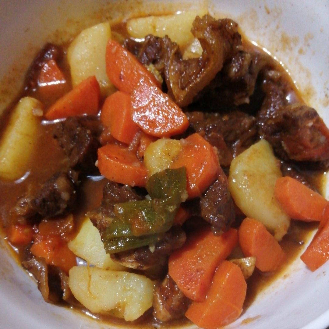 土豆炖牛肉