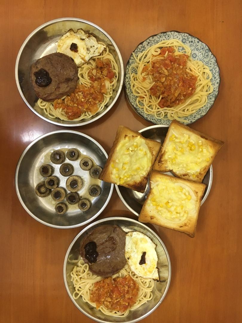 （完胜必胜客的）番茄肉酱意大利面～