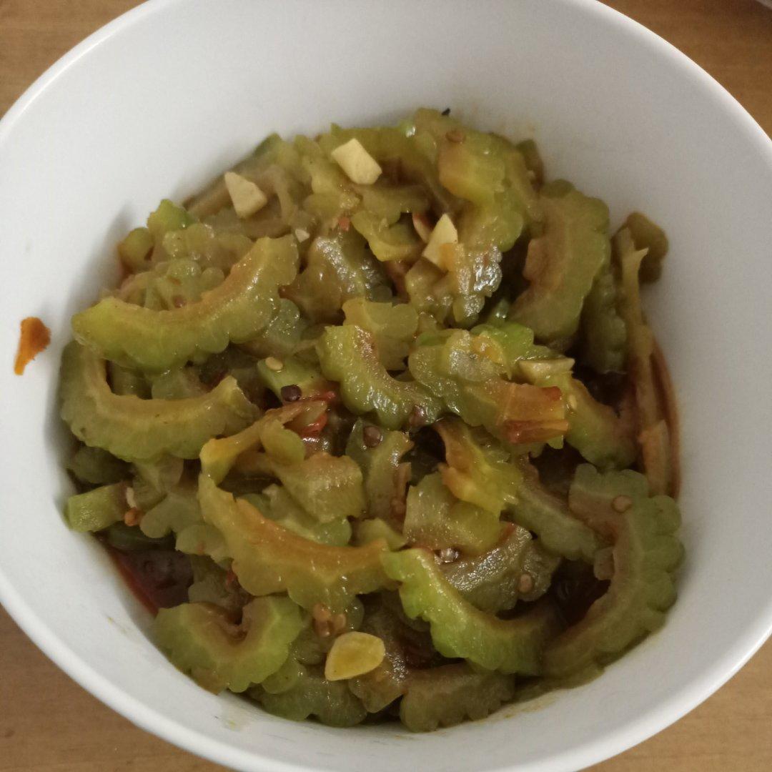 豆瓣酱炒苦瓜