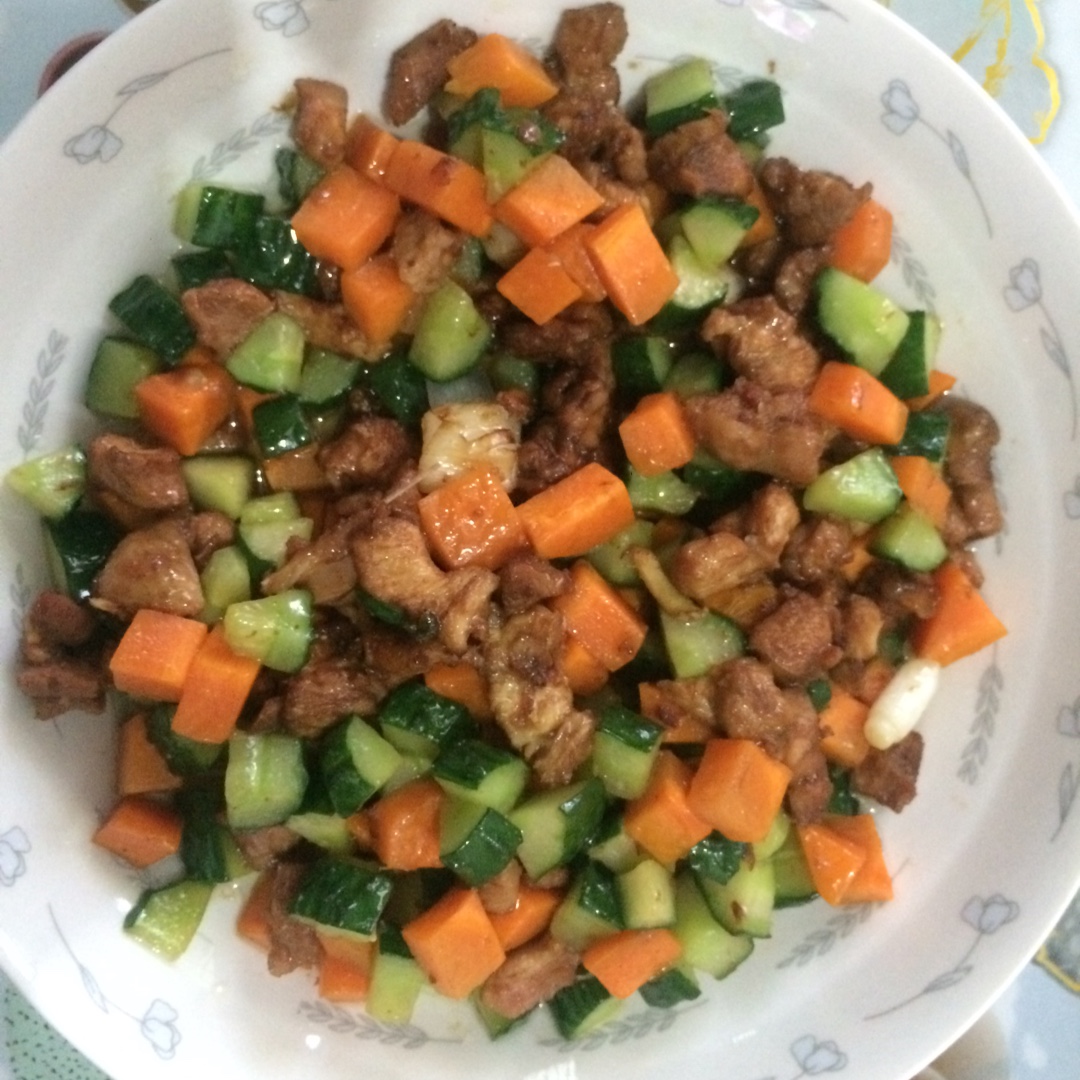 酱爆鸡丁