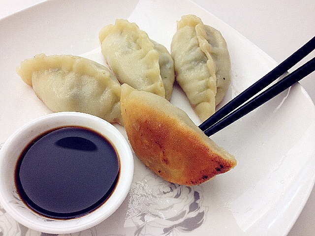 锅贴饺子