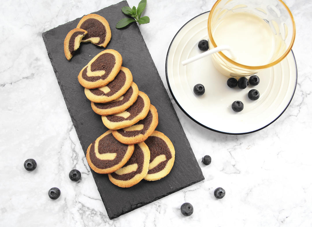 双色卷卷曲奇的做法