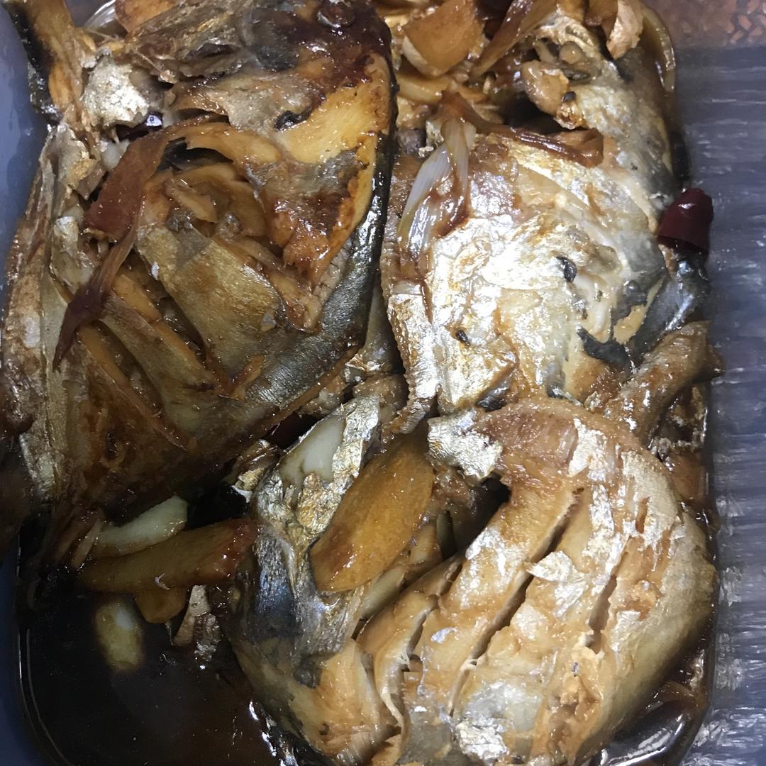 红烧金鲳鱼