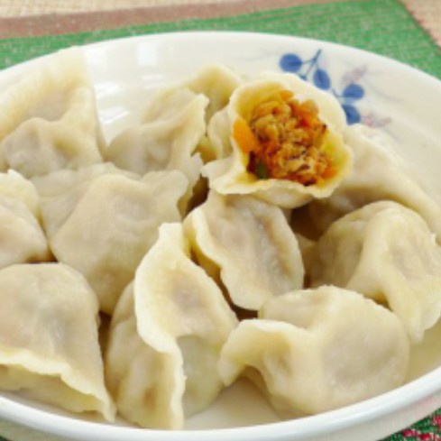 胡萝卜香菇肉饺子
