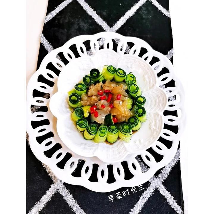 简单美丽的🌺黄瓜花围边盘饰
