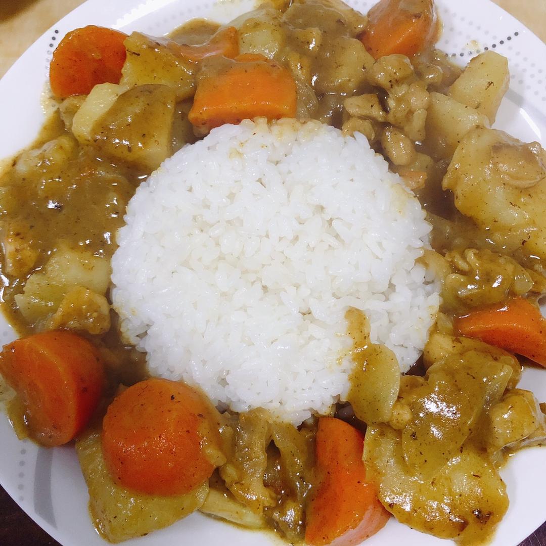 咖喱鸡肉饭