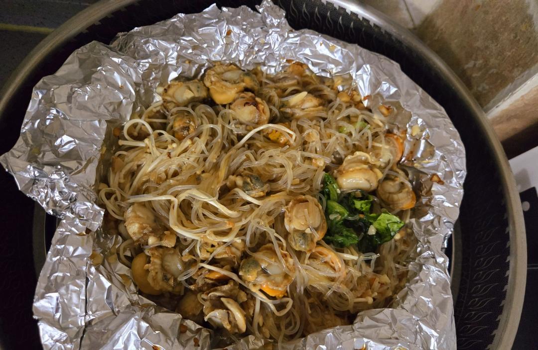 蒜蓉粉丝蒸扇贝