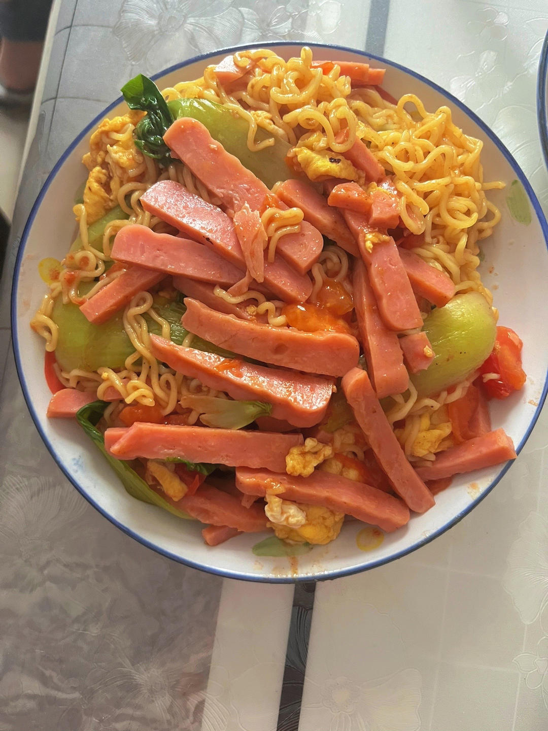 秒杀路边摊的炒方便面