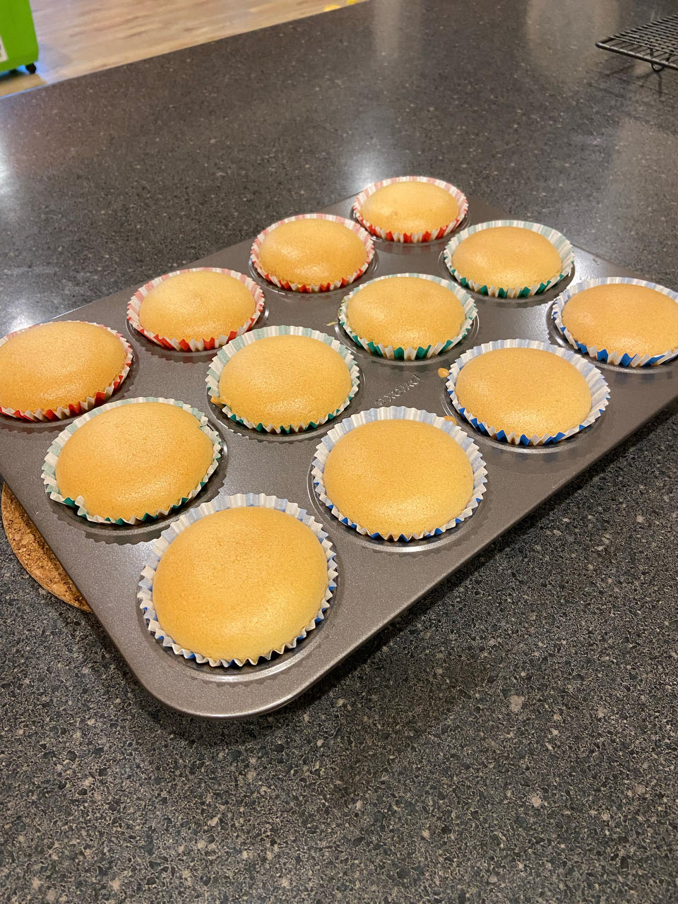 炼乳纸杯蛋糕