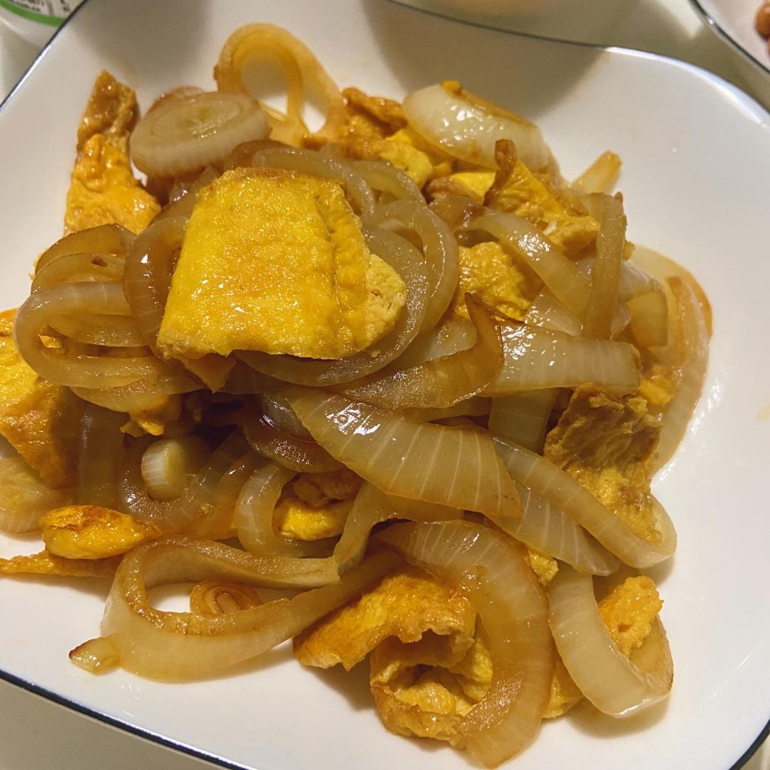 洋葱炒鸡蛋