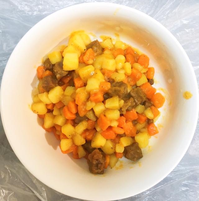 土豆胡萝卜炖牛肉
