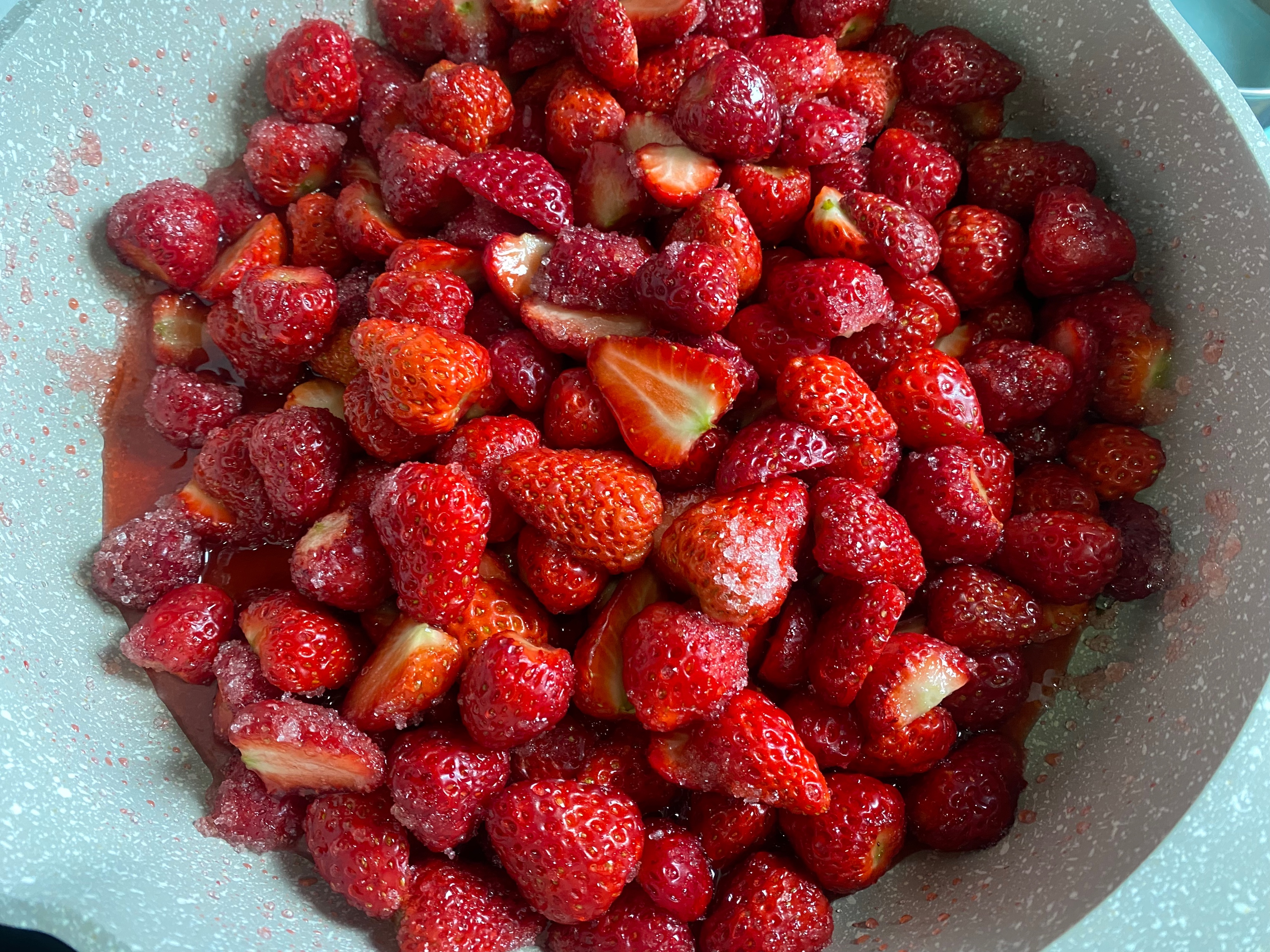 红颜草莓果酱的做法 步骤6