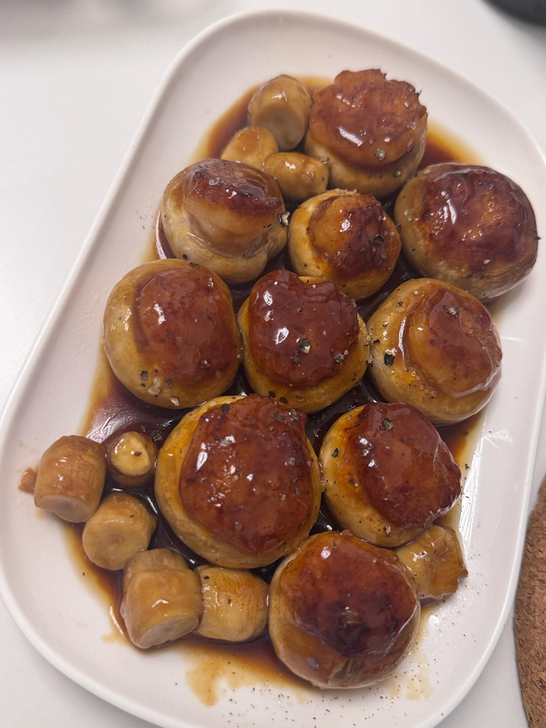 一口爆汁的虾滑酿口蘑