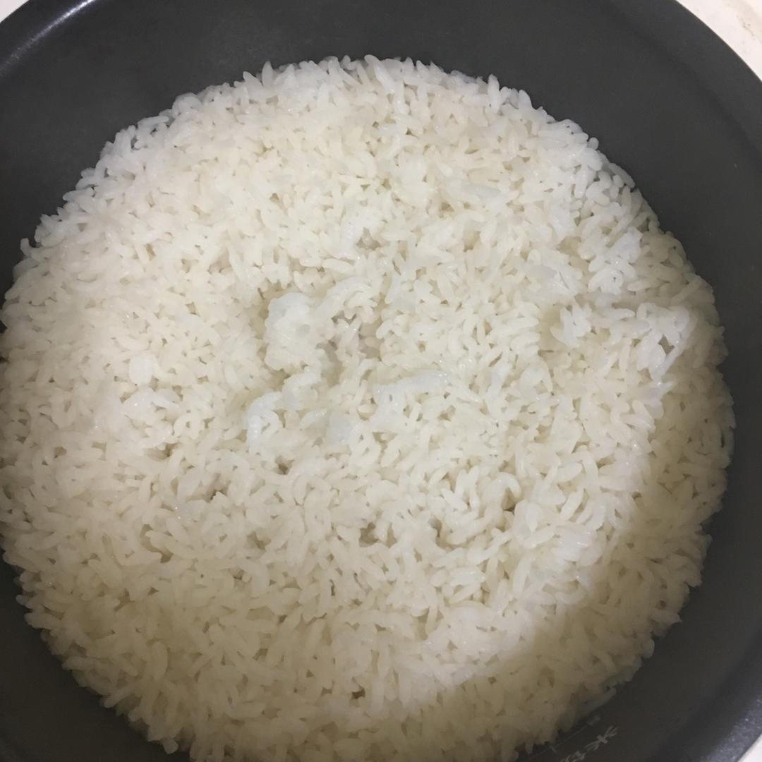 一碗安静的白米饭