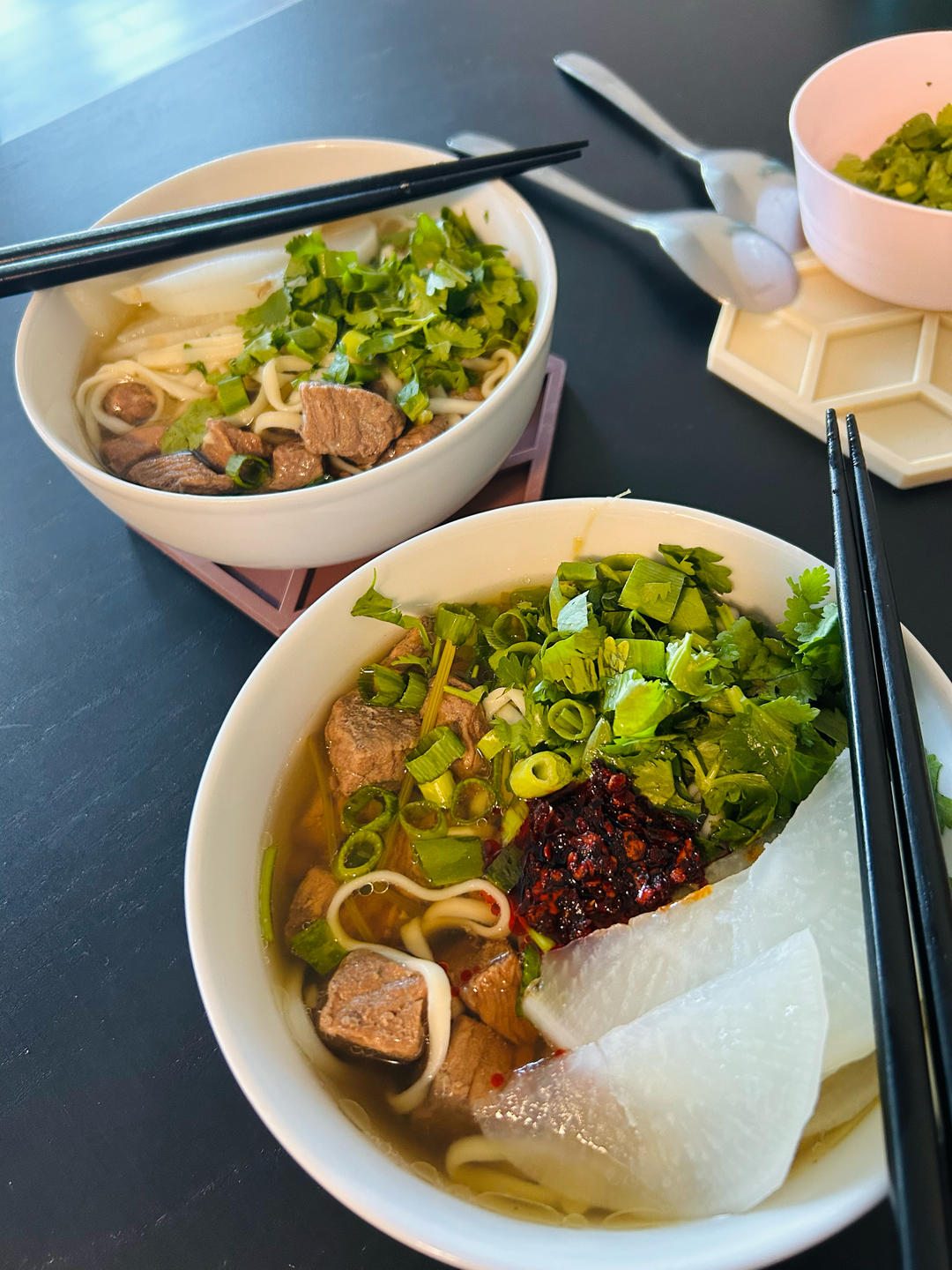 正宗兰州牛肉面～～                        不是兰州拉面😁