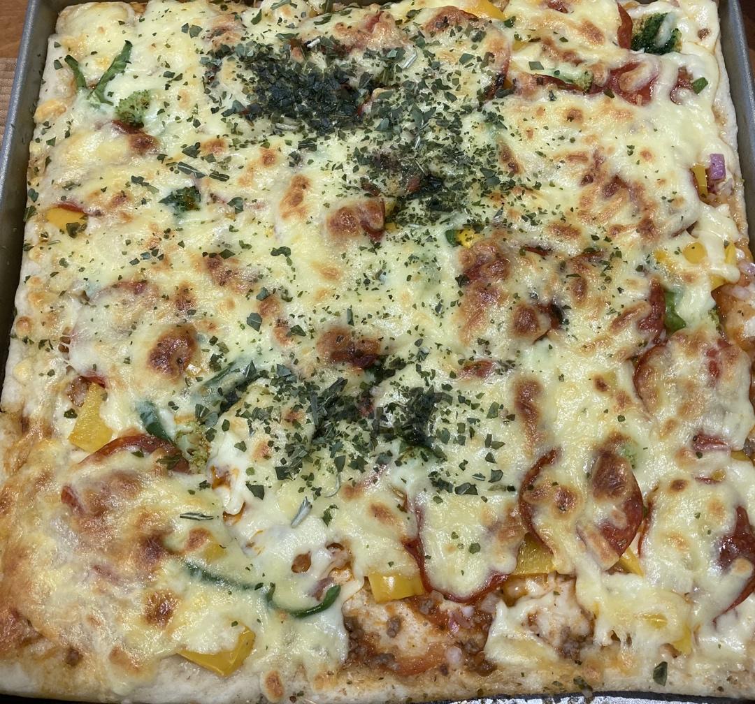 教你做意大利披萨的家庭做法，比意式古法窑烤披萨还好吃！一学就会！