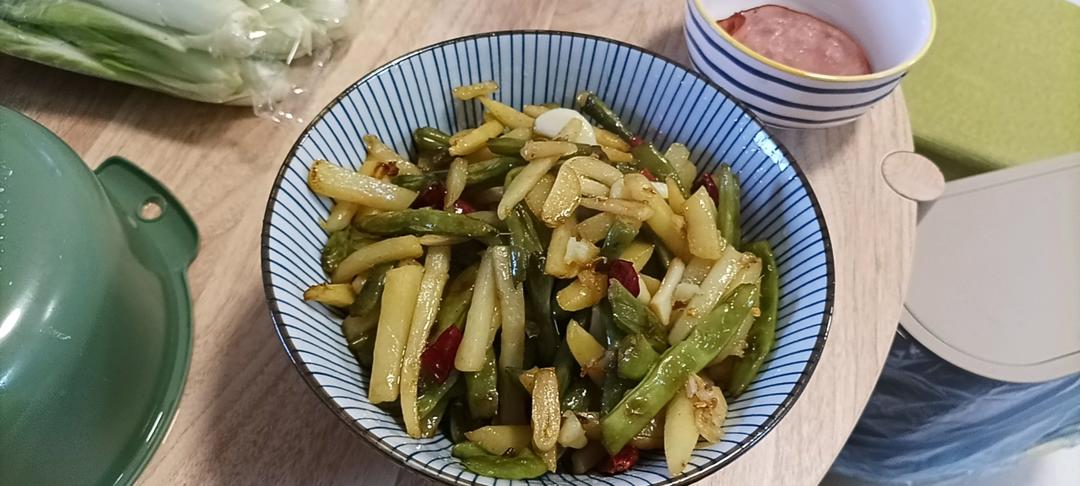 干煸豆角土豆
