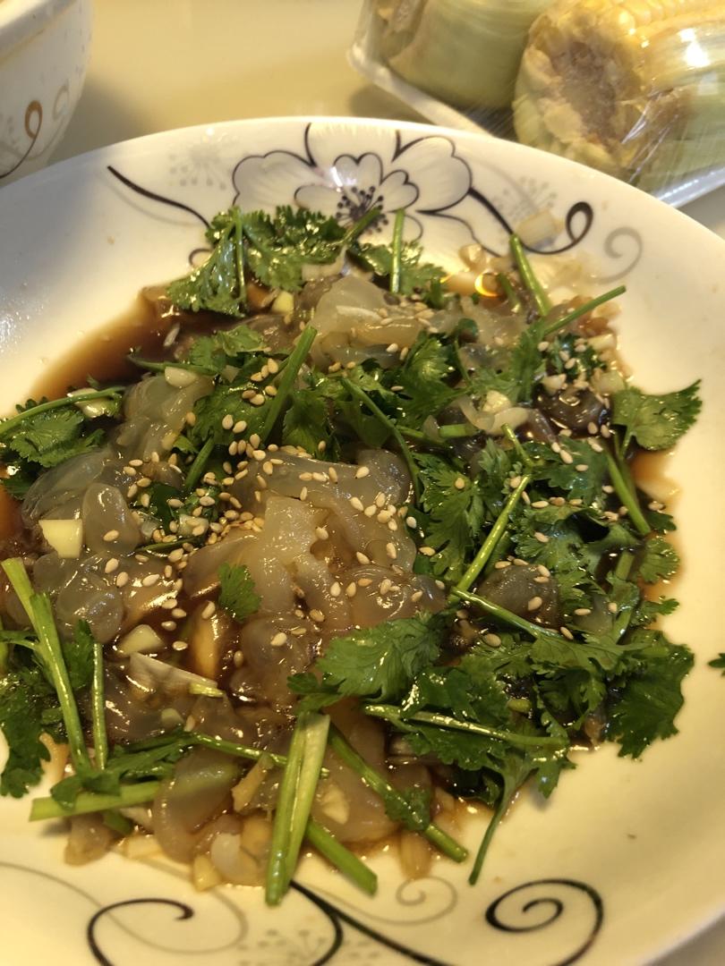 凉拌海蜇丝